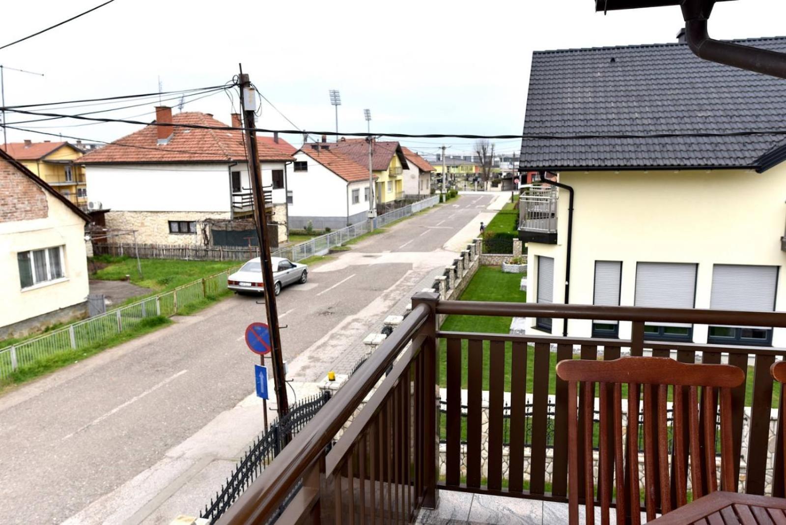 Sutjeska Apartment Modrica Bagian luar foto